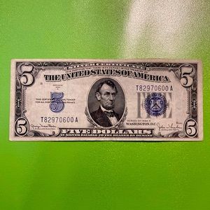 Collectors item 1934 D $5 Before “In God We Trust” was added